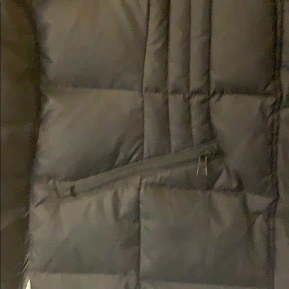 Black puffer jacket - Picture 2 of 5